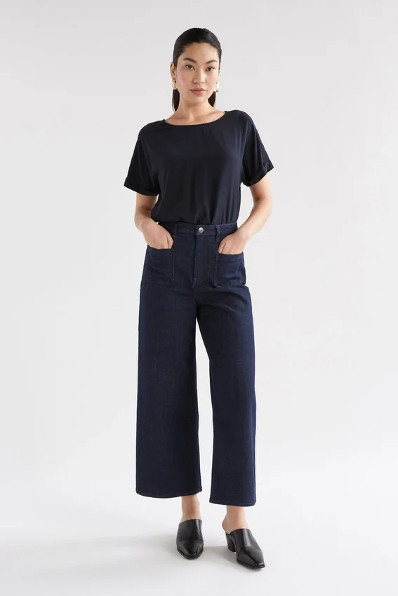 Bluzka Eryn w kolorze Space Blue Bluzka Eryn w kolorze Space Blue