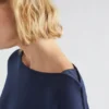 Bluzka z szerokim rozciągliwym krojem Bluzka z szerokim rozciągliwym krojem