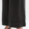 Spodnie typu culotte z szerokimi nogawkami Spodnie typu culotte z szerokimi nogawkami
