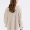 Sweter w wzór Agna w kolorze ecru Sweter w wzór Agna w kolorze ecru