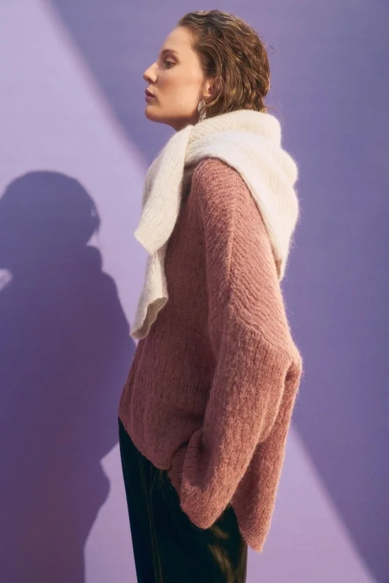 Sweter w wzór Agna w kolorze Rosewood Sweter w wzór Agna w kolorze Rosewood